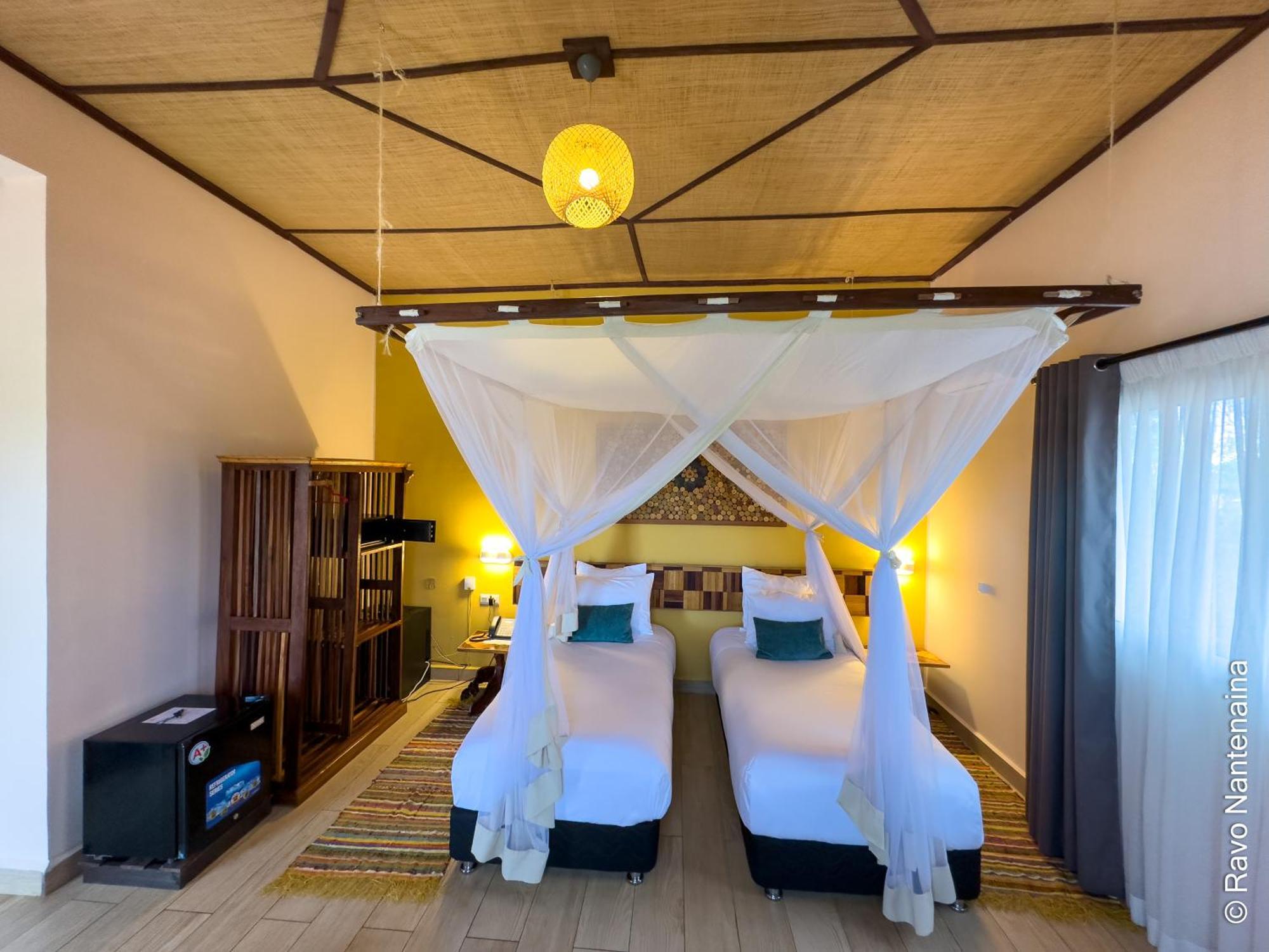 Bira Hotel Анцирабе Екстер'єр фото