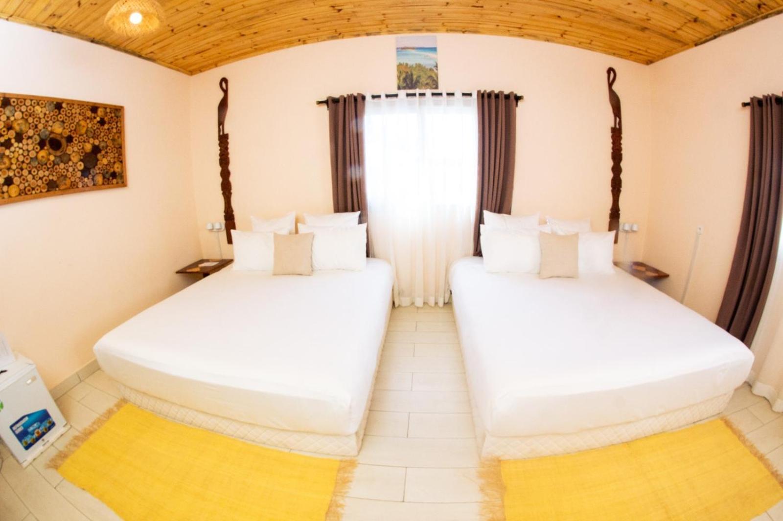 Bira Hotel Анцирабе Екстер'єр фото
