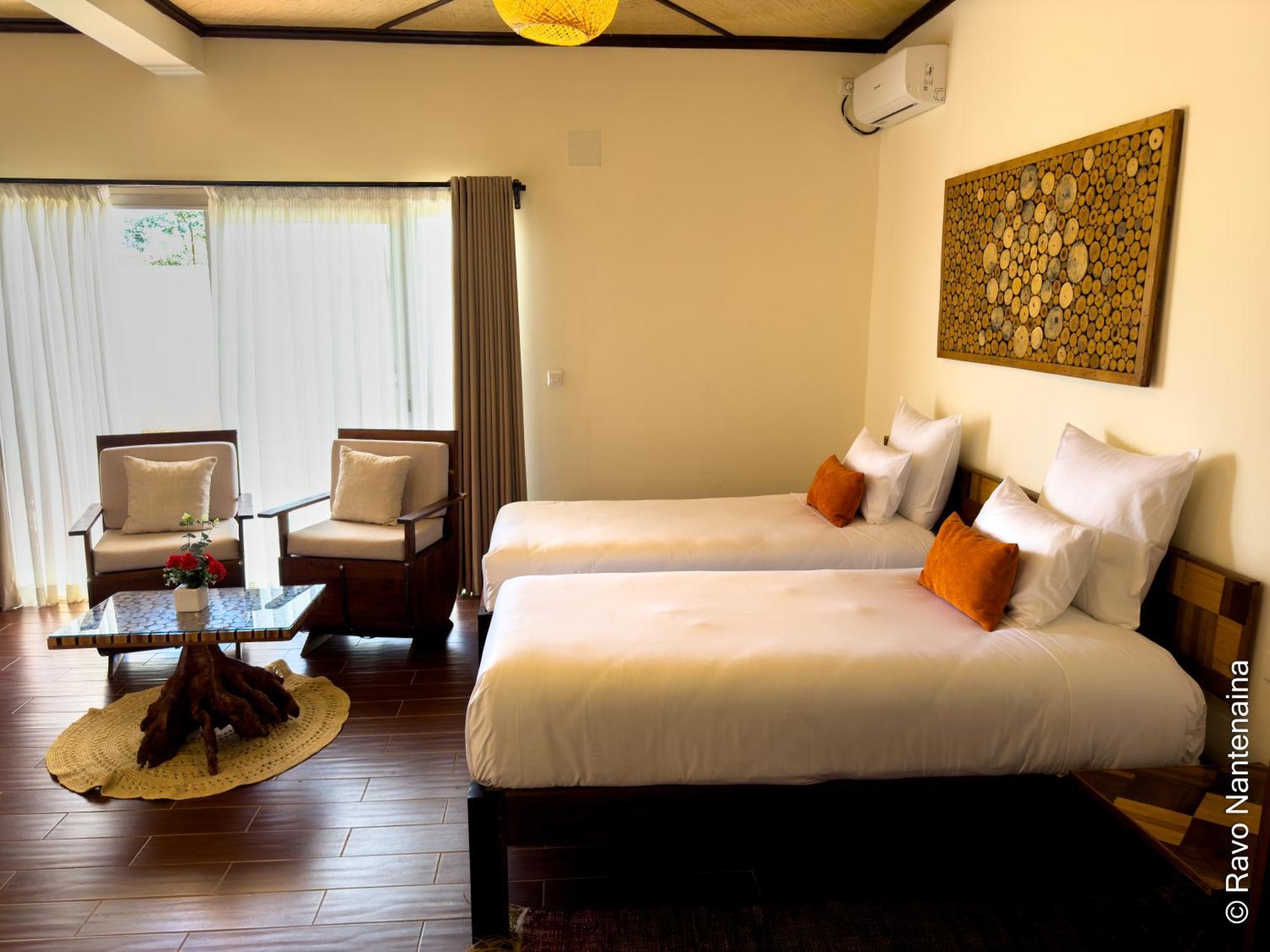 Bira Hotel Анцирабе Екстер'єр фото